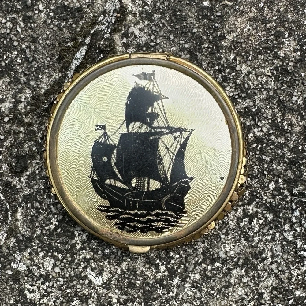 VTG Galleon Ship Powder Compact Gold Tone Guilloché Foil Nautical Vanity Compact